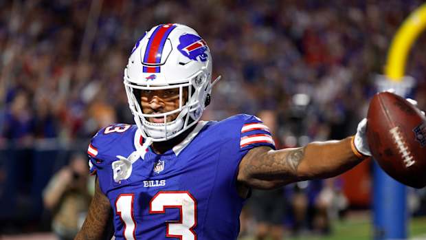 Buffalo Bills wide receiver Gabe Davis (13) scored on this 4-yard pass.